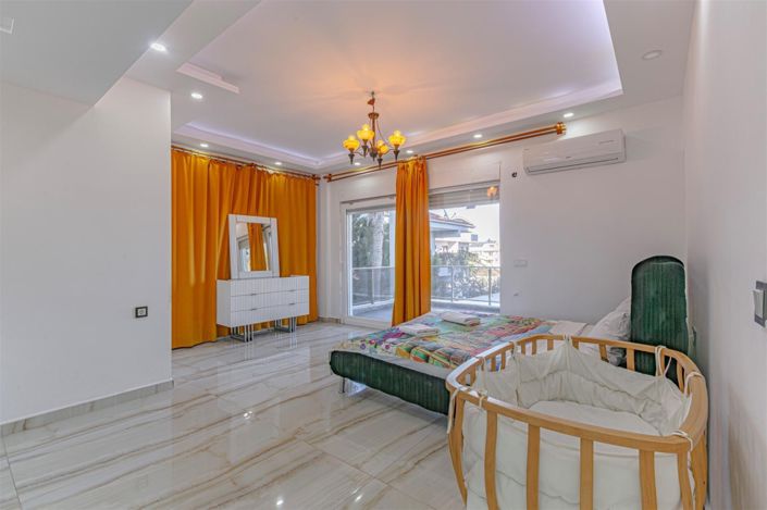 Image No.23-7 Bed Villa for sale