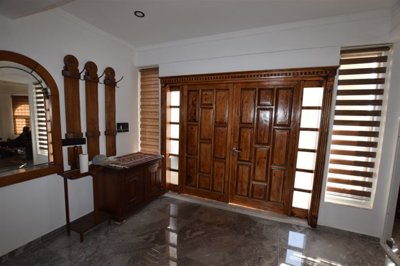 Substantial Antalya Villa For Sale In Kadriye - Villa entrance