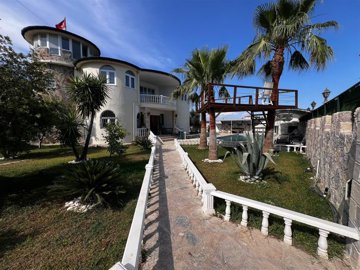Substantial Antalya Villa For Sale In Kadriye - View of the villa, pool and garden