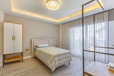 Deluxe Golf Villa With A Private Pool For Sale In Belek - Great-size bedroom