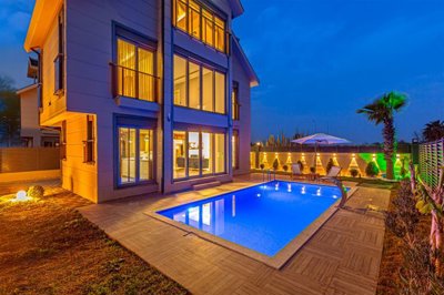 Deluxe Golf Villa With A Private Pool For Sale In Belek - Night time illumination
