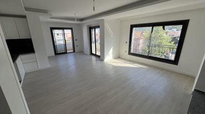 Two Bedroom Property For Sale In Marmaris – Great-size living room