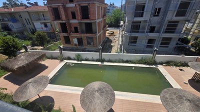 Residential Apartments For Sale In Belek - Communal pool and sunbathing terraces