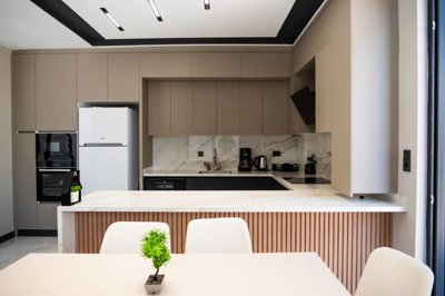 Smart Home Villa For Sale Near Golf Courses & The Airport In Belek - Fully fitted kitchen with breakfast bar
