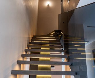 Smart Home Villa For Sale Near Golf Courses & The Airport In Belek - Contempoaray staircase with lighting