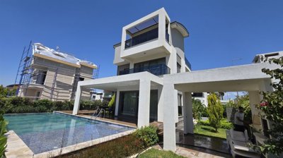 Prestigious 4-Bedroom Villa For Sale In Kadriye, Belek - Main view of the deluxe villa