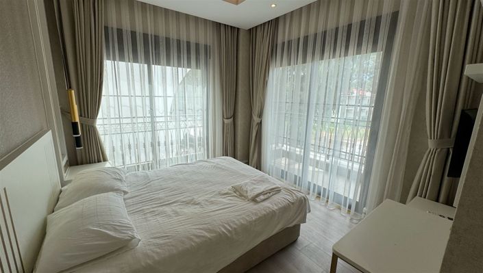 Image No.12-5 Bed Villa for sale