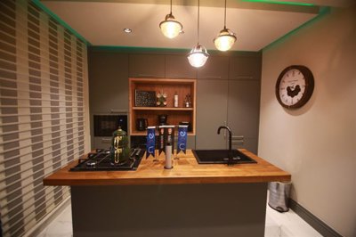 Quality Villa For Sale in Belek, Antalya With A Private Pool, Parking & Garden - Minimalistic kitchen