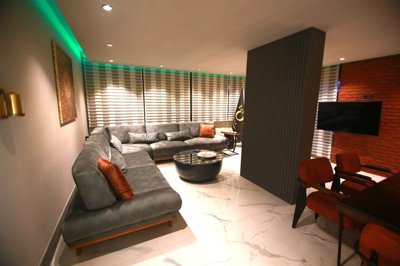 Quality Villa For Sale in Belek, Antalya With A Private Pool, Parking & Garden - Furnished lounge