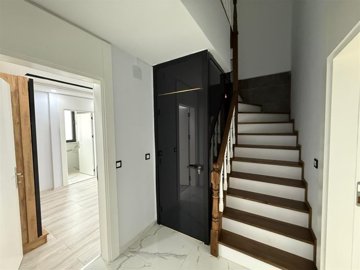 Key-Ready Belek Property For Sale With Beaches & Golf Courses Nearby - Entrance hallway and staircase