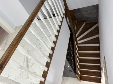 Key-Ready Belek Property For Sale With Beaches & Golf Courses Nearby - Wooden staircase