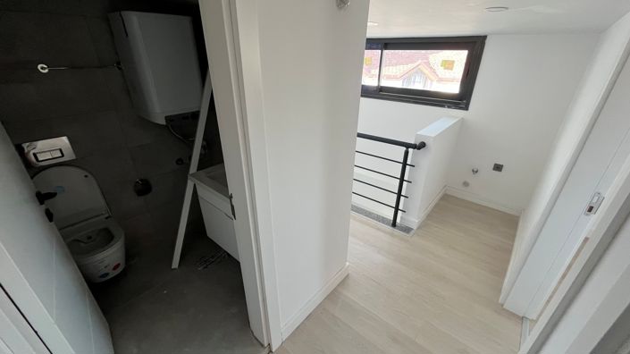 Image No.12-2 Bed Apartment for sale