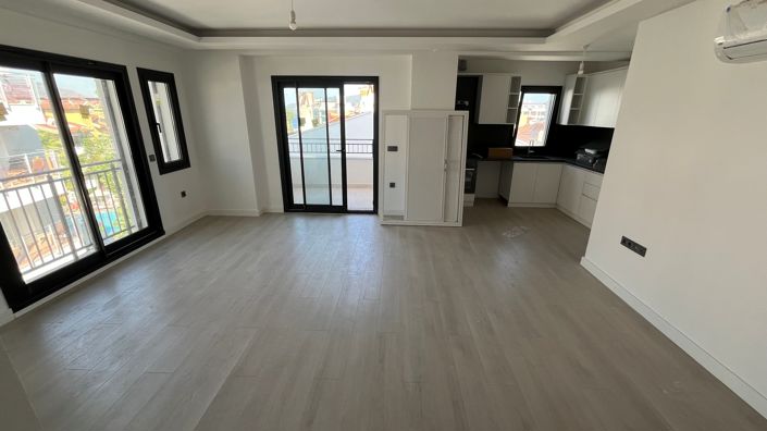 Image No.5-2 Bed Apartment for sale