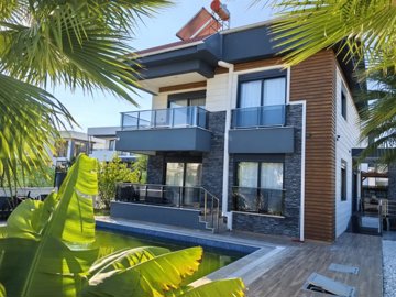 Detached Smart Villa For Sale in Belek, Antalya With Private Facilities - Privacy in the private garden