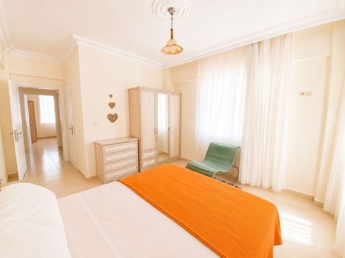 Image No.19-3 Bed Apartment for sale