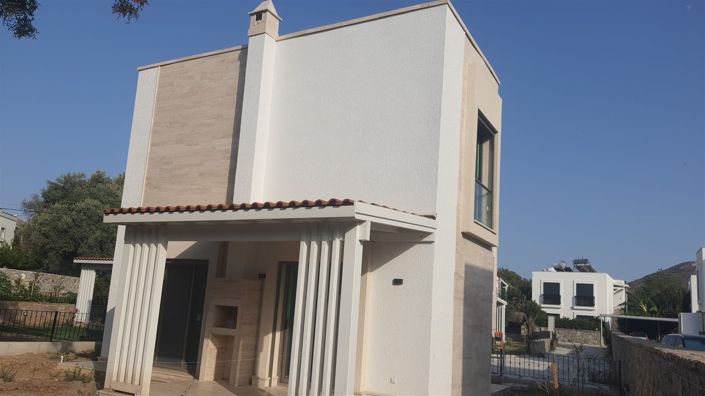 Image No.10-2 Bed Villa for sale