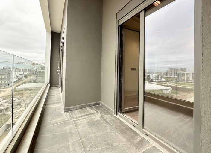Image No.10-1 Bed Apartment for sale