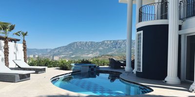 Ultra-Modern Villa For Sale In Alanya - Breathtaking sea, nature, and mountain vistas