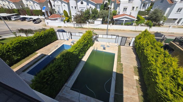 Image No.2-5 Bed Villa for sale