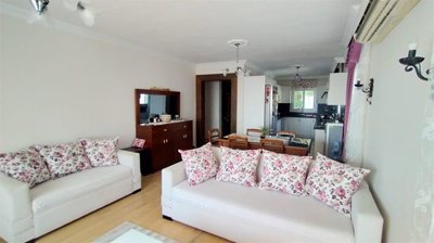 A Beautiful Sea-View Apartment For Sale - Light space with immaculate decor