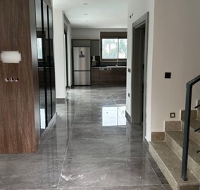 Brand-New Antalya Property For Sale With A Pool And Garden - Entrance hallway