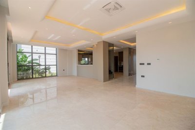 Attractive Antalya Villa For Sale With A Private Pool - From the lounge to the kitchen