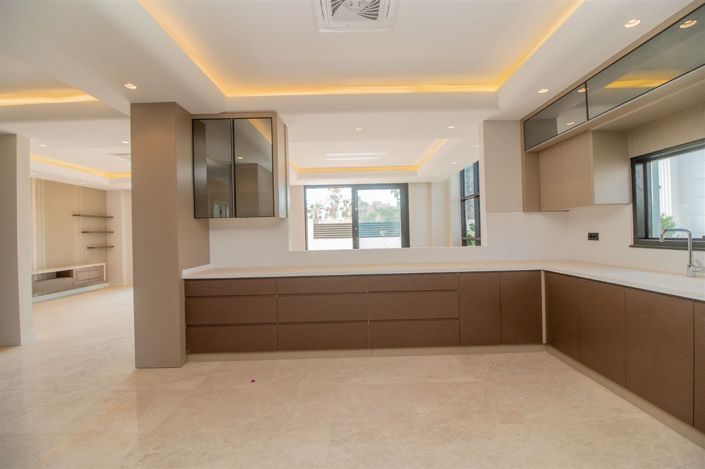 Image No.15-4 Bed Villa for sale