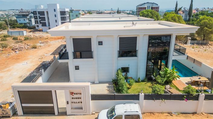 Image No.2-4 Bed Villa for sale