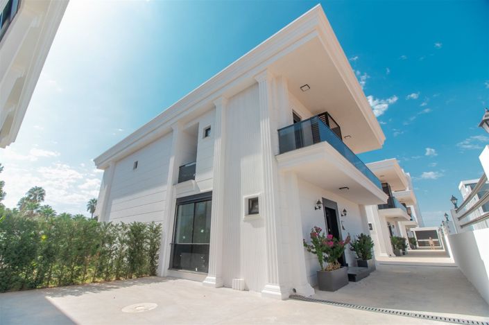 Image No.3-4 Bed Villa for sale