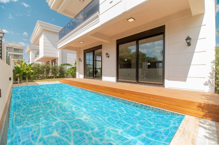 Image No.6-4 Bed Villa for sale