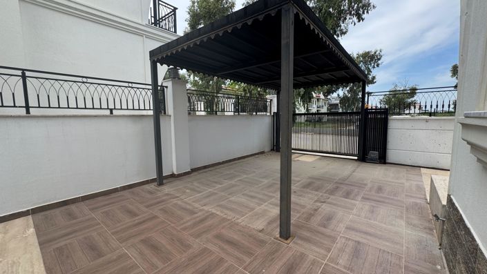 Image No.20-4 Bed Villa for sale