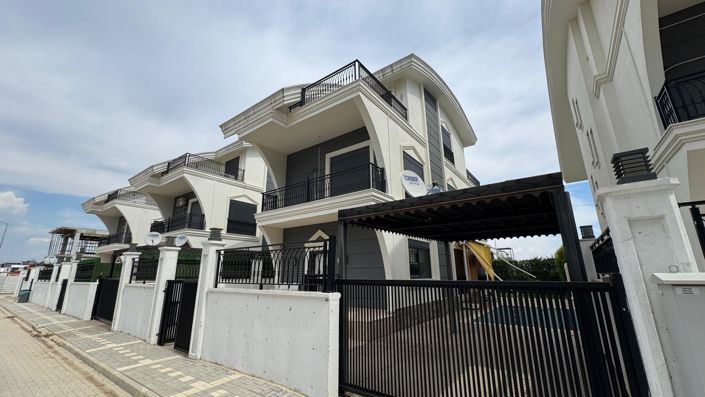 Image No.22-4 Bed Villa for sale
