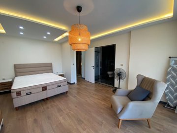 Sea View Villa For Sale In Kusadasi - Master bedroom with ensuite