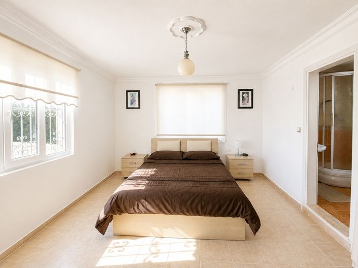 Image No.22-3 Bed Villa for sale