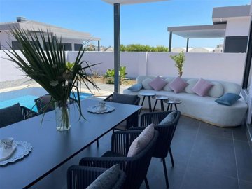 Belek Single-Storey Villa With A Private Pool For Sale In Antalya - Poolside terrace