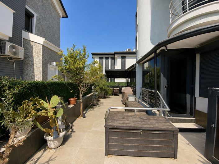 Image No.5-3 Bed Villa for sale