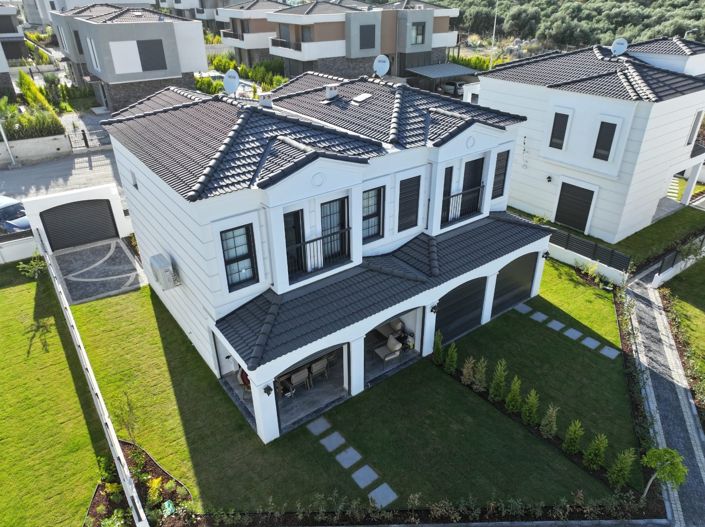 Image No.3-3 Bed Villa for sale