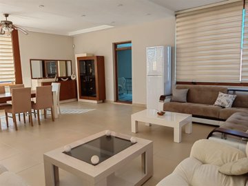 Lavish 4-Bedroom Villa For Sale In Belek - Lounge and dining area