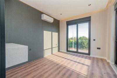 Sensational Antalya Property For Sale - Sunlit bedroom