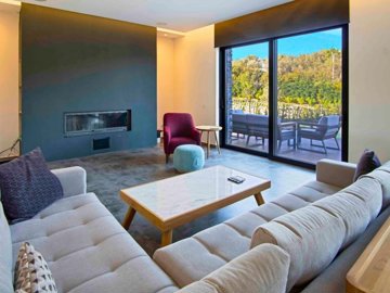 Two Detached Stone Villas In Bodrum For Sale - Spacious lounge