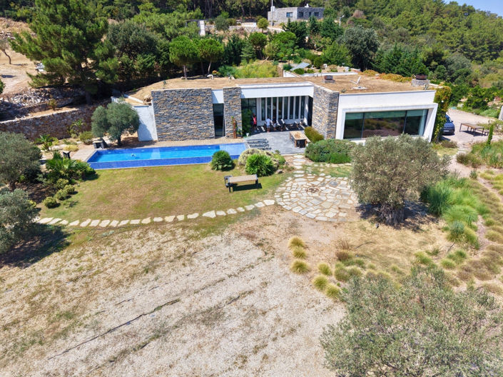 Image No.2-6 Bed Villa for sale