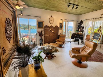 Desirable Sea-View Property For Sale In Fethiye - Sea view lounge