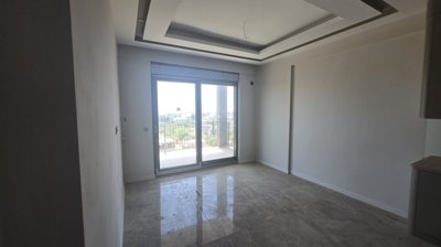 Antalya Residence Apartments In Altintas For Sale - Balcony access
