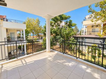 Seafront Semi-Detached Villa For Sale In Didim – Balcony