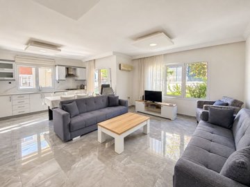 Seafront Semi-Detached Villa For Sale In Didim – Spacious living room 
