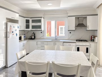 Seafront Semi-Detached Villa For Sale In Didim – Fully fitted kitchen with white goods