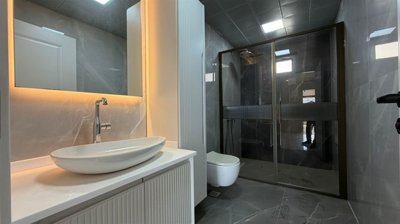 Alluring Antalya Villa For Sale With A Private Pool - Shared bathroom