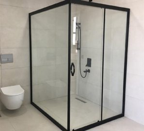 Sleek 4-Bedroom Villa For Sale In Belek - Large shower room