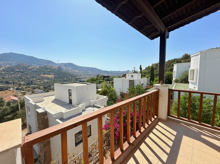 Image No.18-2 Bed Apartment for sale