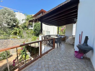 Nature View Apartment For Sale In Bodrum - Partially covered terrace